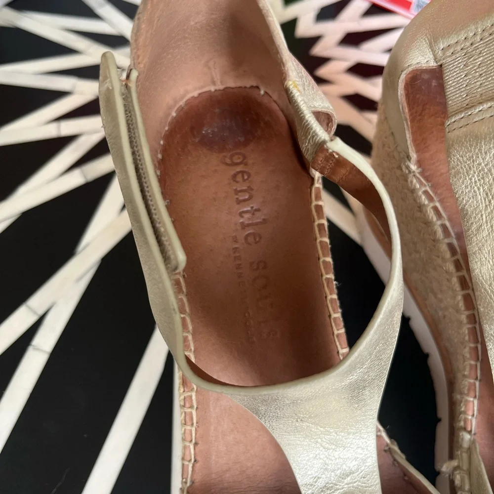 Gentle Souls by Kenneth Cole Metallic Gold Elyssa Easy T-Strap Platform Sandals
